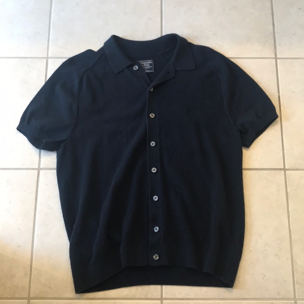 woven button down short sleeve shirt
